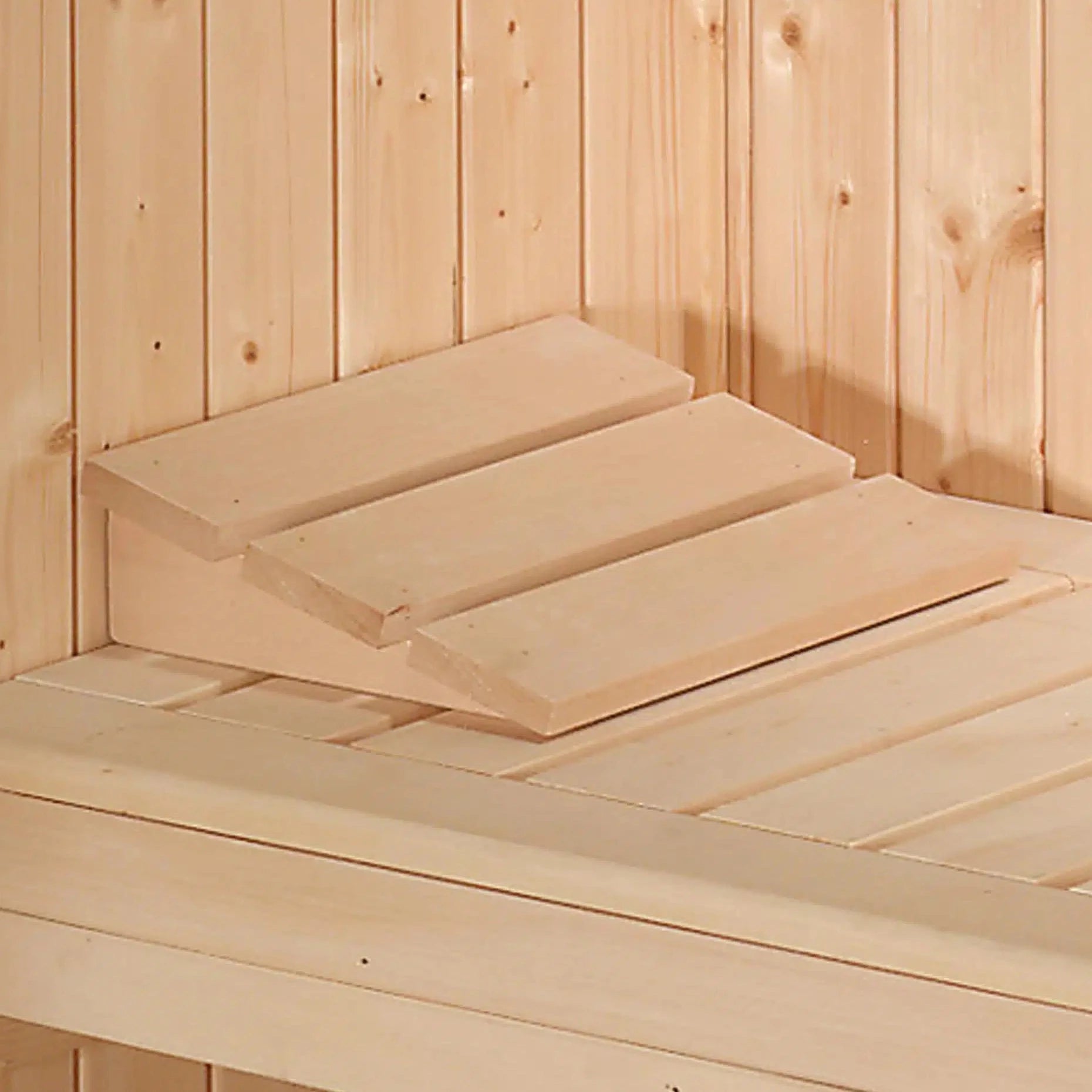 WEKA Sauna aus Massivholz.Die Sauna ist ein Wohlfühlraum zum enstpannen- machen sie ihr zuhause zur privaten Wellnessoase