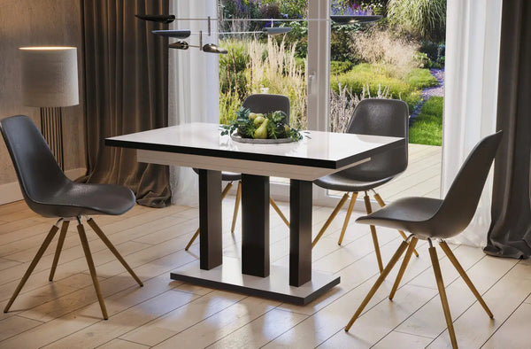 Der exquisite, ausziehbaren Holz Esstisch Appia von Endo Möbel - ein wahrer Blickfang für Ihr Wohnzimmer! Mit seiner innovativen Ausziehfunktion ist dieser Tisch perfekt für gesellige Abende mit Familie und Freunden geeignet