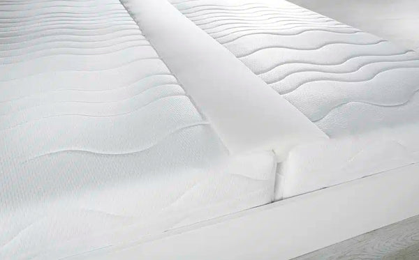 Doppelbett-Brücke Verbindet zwei Matratzen als Lückenfüller
